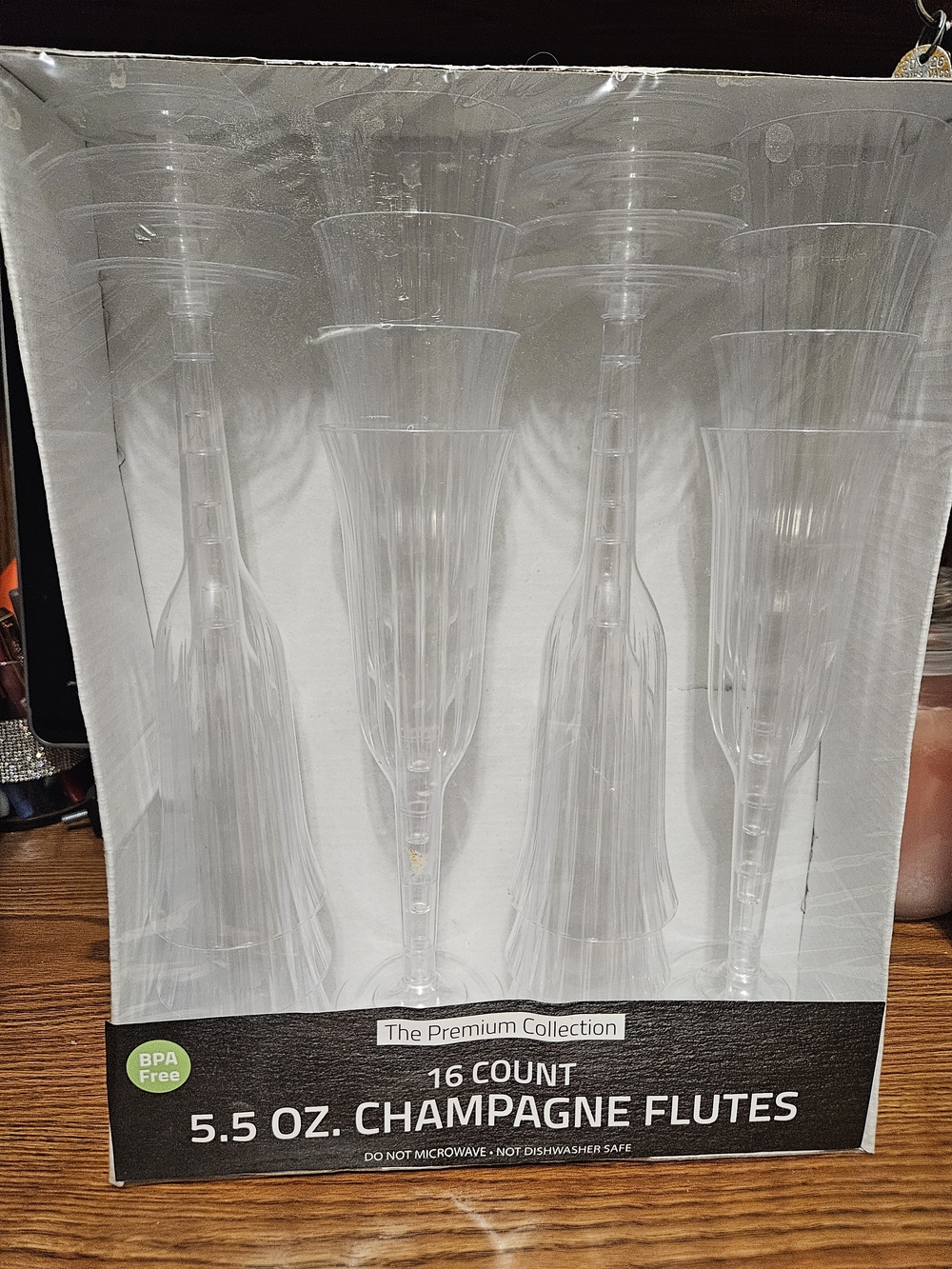 5.5 oz. Clear Champagne Flutes - 16 Count